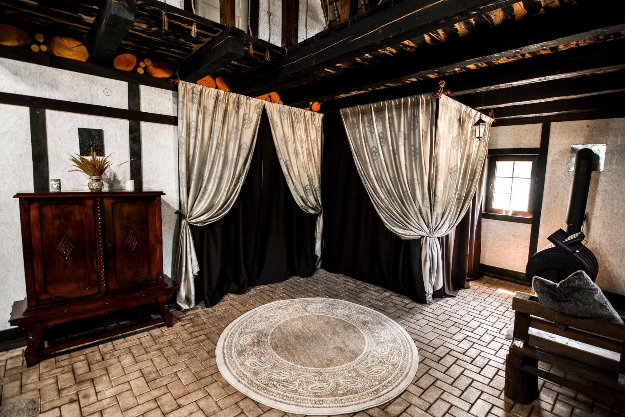 Camere De Inchiriat Pasi Liberi Tău Bistra 外观 照片