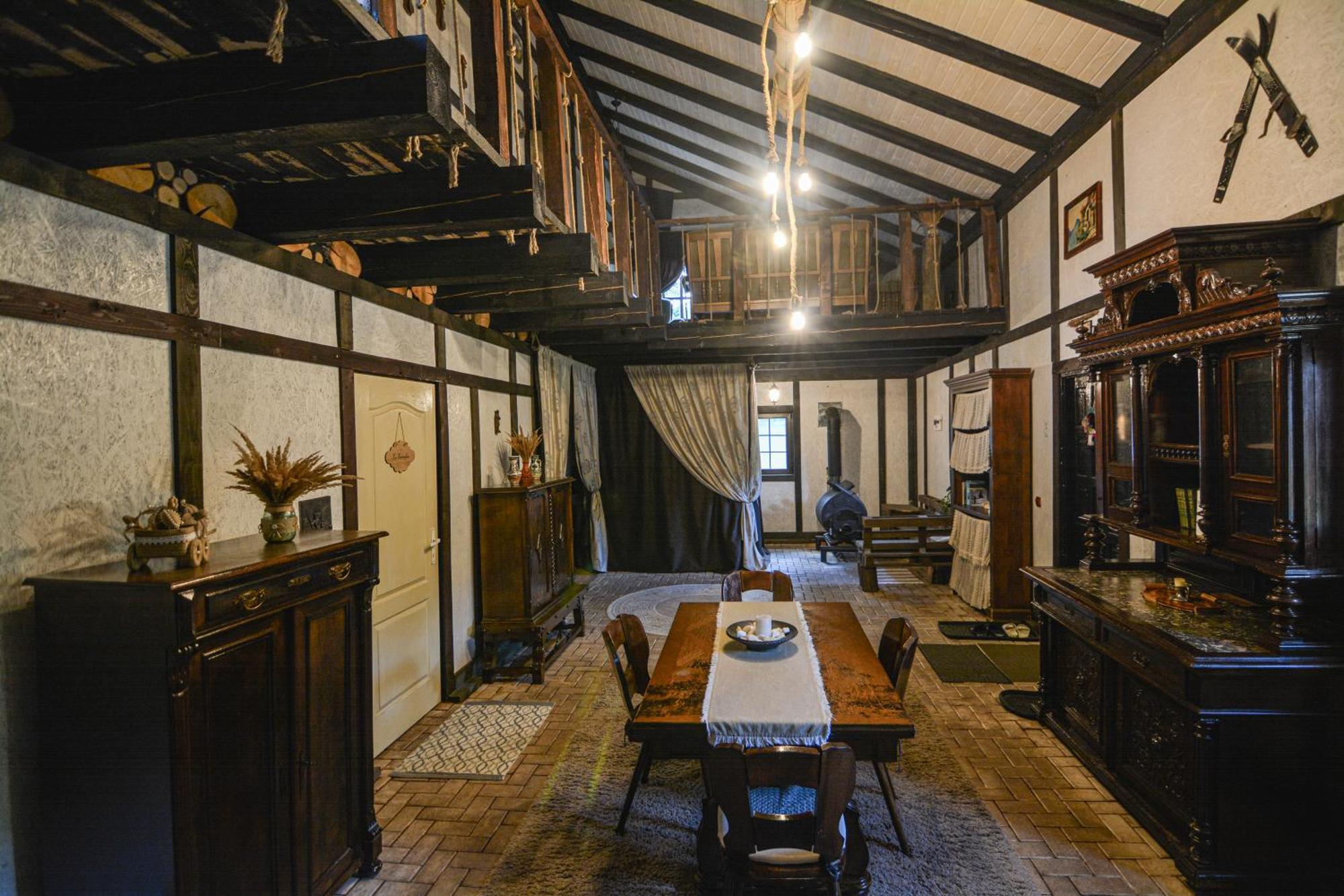 Camere De Inchiriat Pasi Liberi Tău Bistra 外观 照片