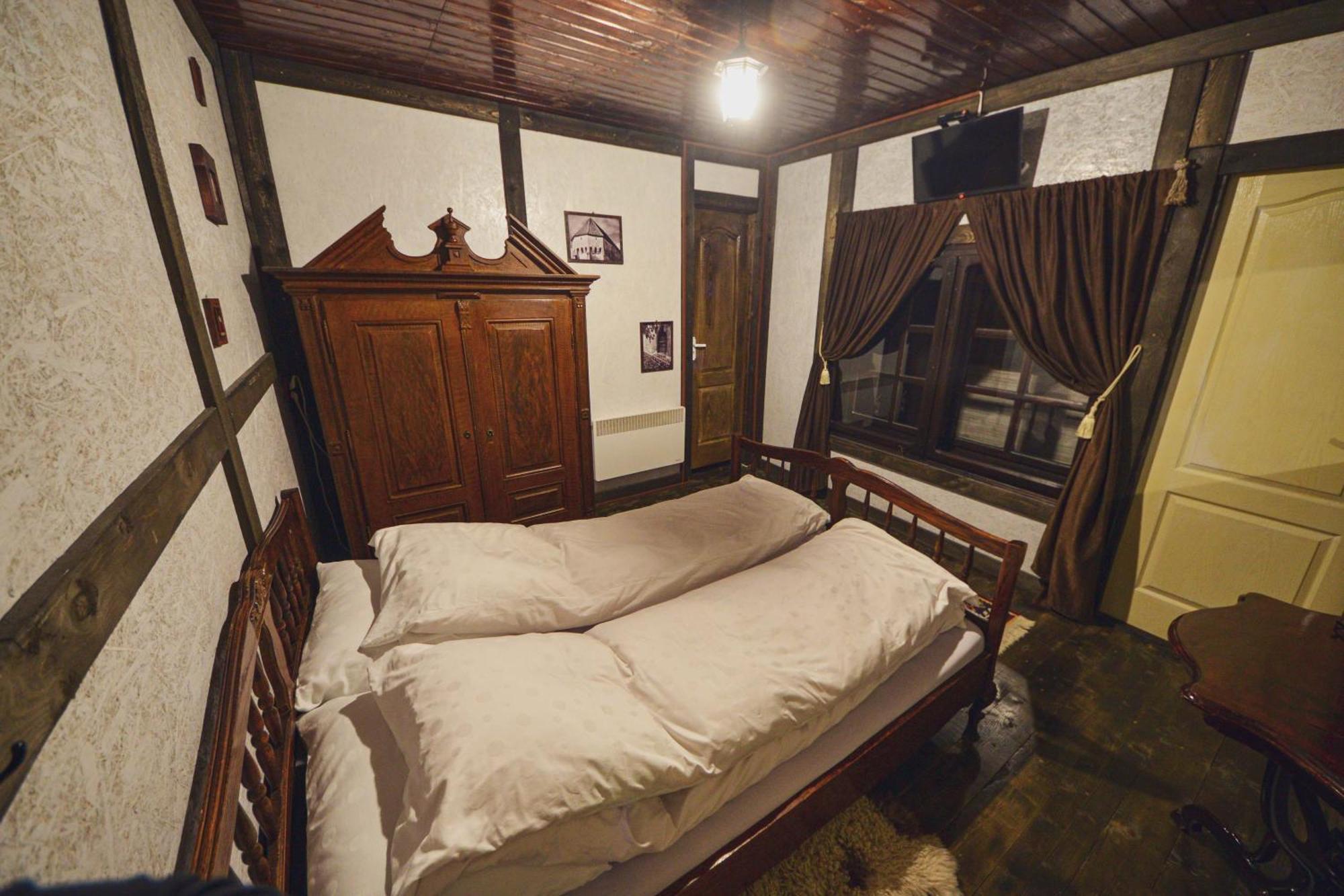 Camere De Inchiriat Pasi Liberi Tău Bistra 外观 照片