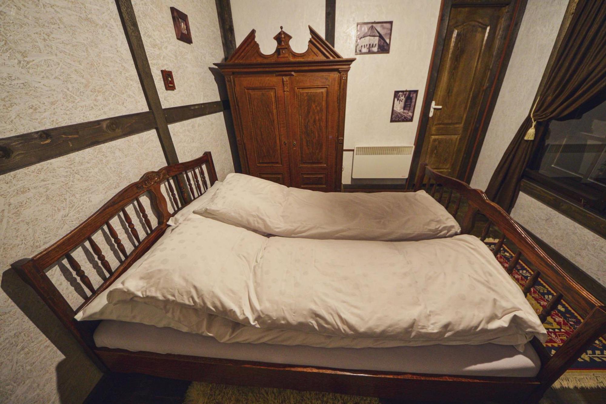 Camere De Inchiriat Pasi Liberi Tău Bistra 外观 照片